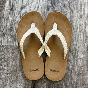 Sanuk Cream + Tan Braided Flip Flops - 8